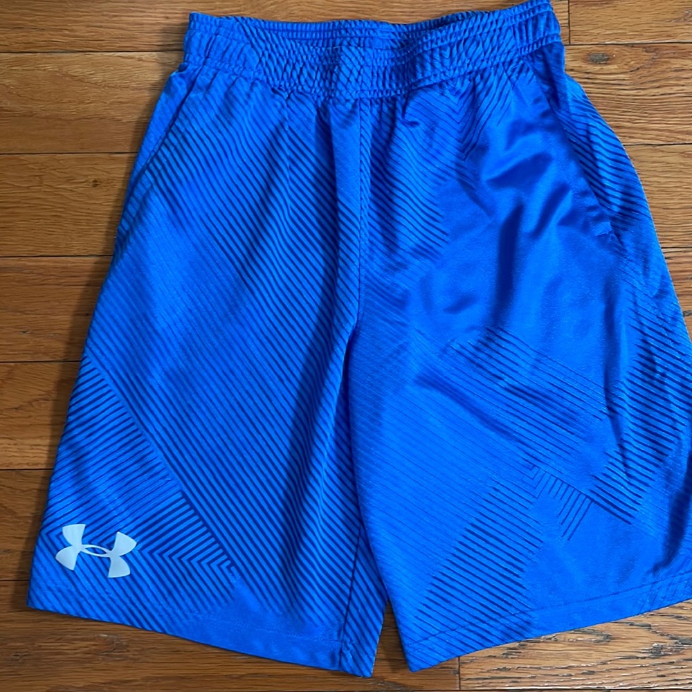 Under Armour boy shorts XL
